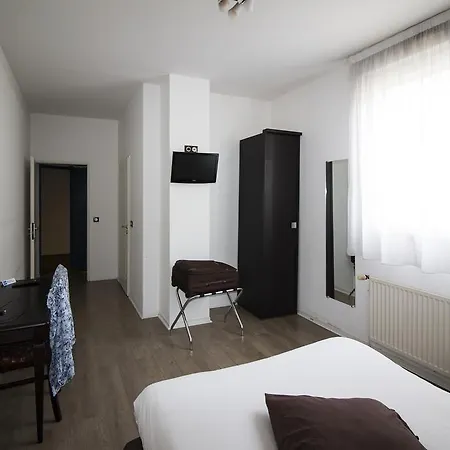 Hotel Ambiance 2*